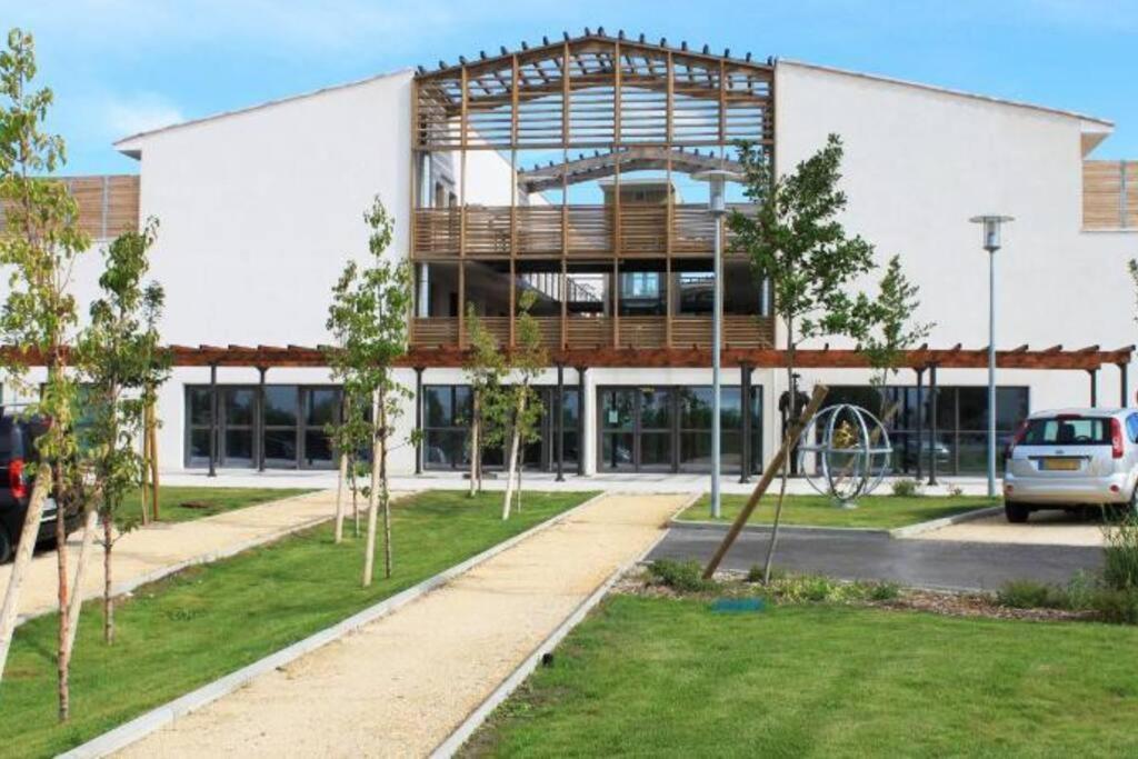 Ferienwohnung 104 Douce Provence Au Calme Face A La Piscine Éguilles Exterior foto