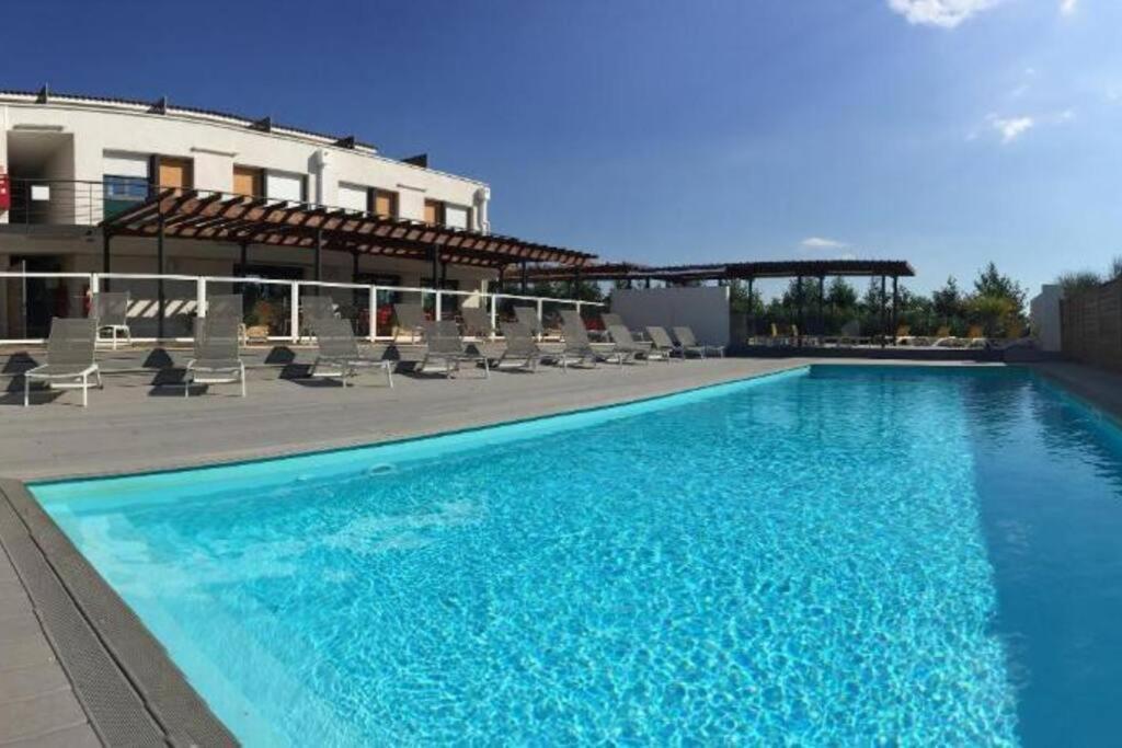Ferienwohnung 104 Douce Provence Au Calme Face A La Piscine Éguilles Exterior foto